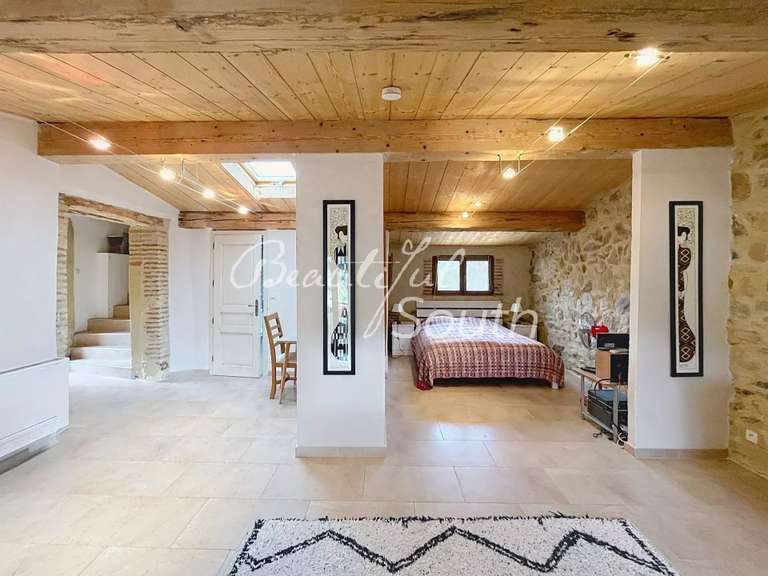 Maison Caixas - 5 chambres - 385m²