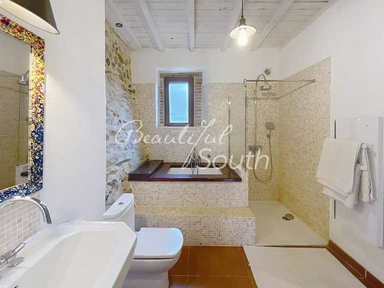 Maison Caixas - 5 chambres - 385m²