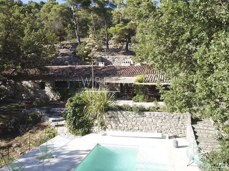 Bien atypique Callas - 5 chambres - 180m²