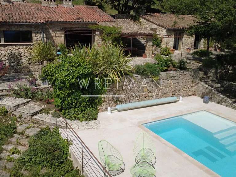 Bien atypique Callas - 5 chambres - 180m²