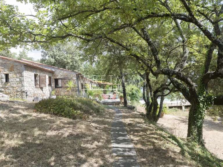 Bien atypique Callas - 5 chambres - 180m²