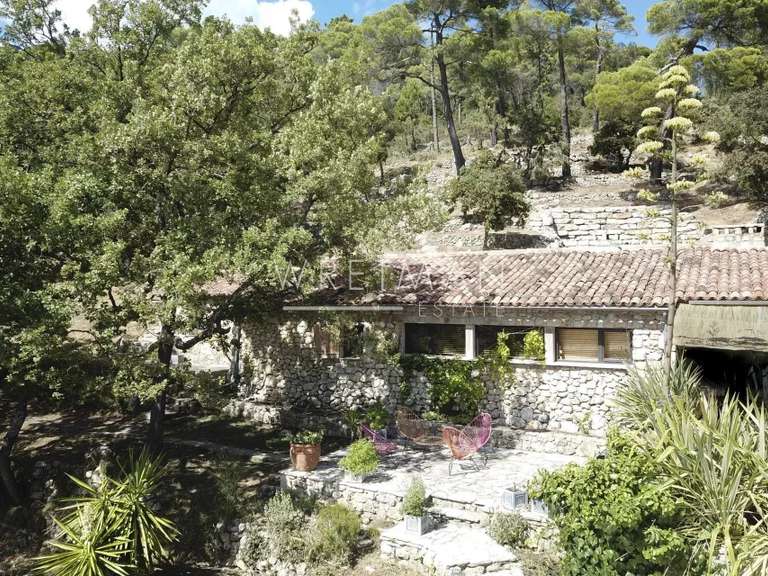 Bien atypique Callas - 5 chambres - 180m²