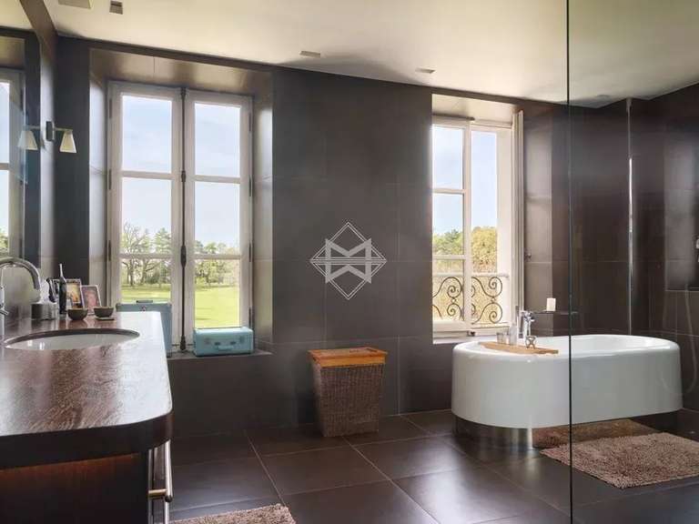 Hôtel particulier Callian - 10 chambres - 842m²