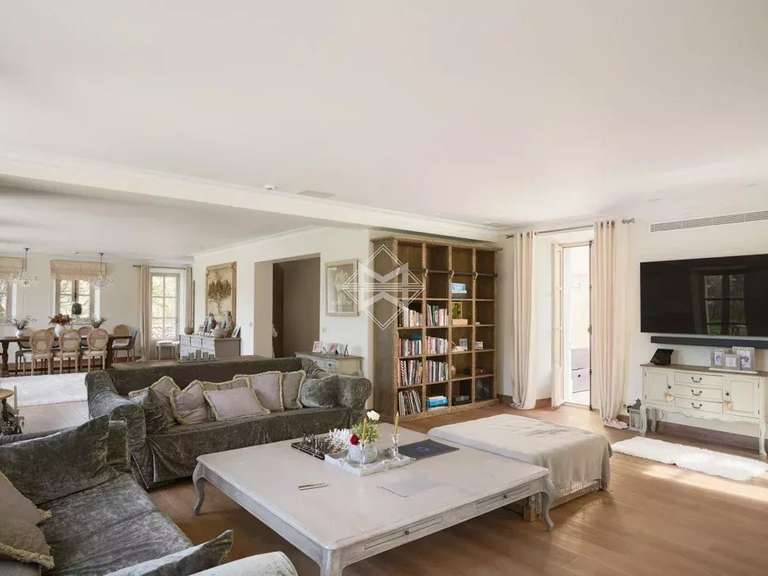 Hôtel particulier Callian - 10 chambres - 842m²