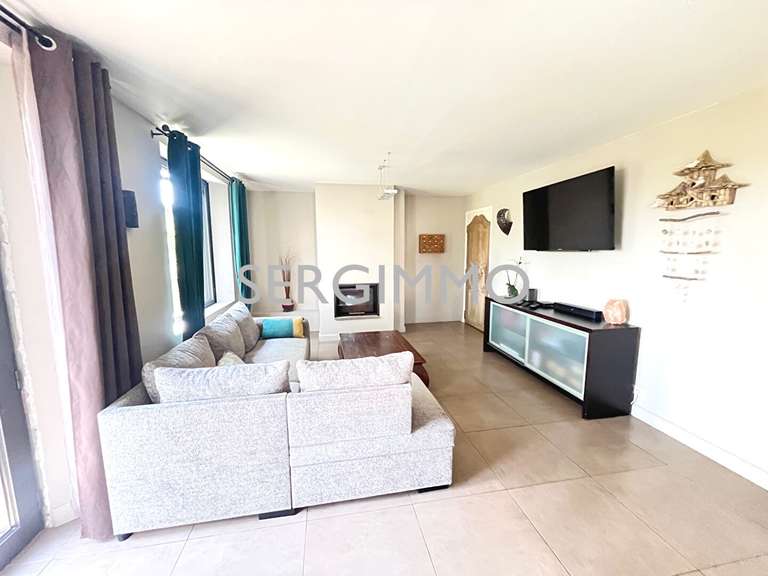 Propriété Callian - 5 chambres - 140m²