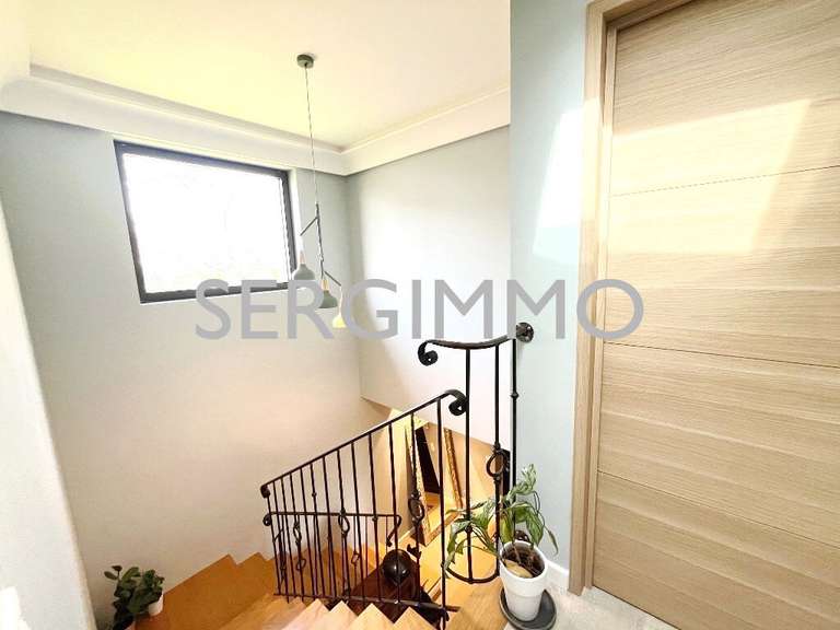 Propriété Callian - 5 chambres - 140m²