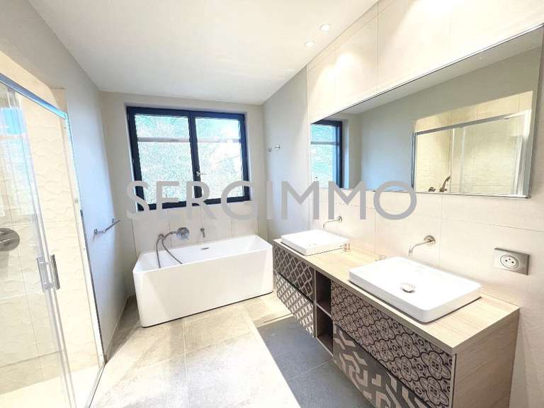 Propriété Callian - 5 chambres - 140m²