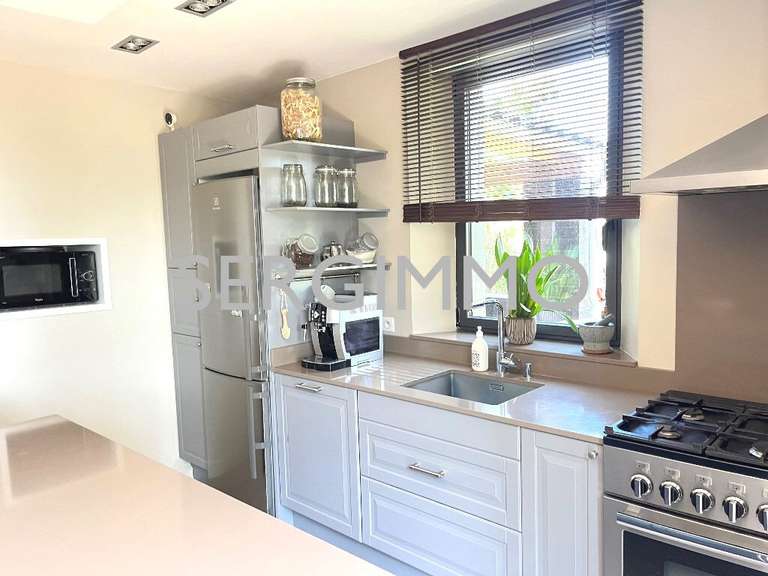 Propriété Callian - 5 chambres - 140m²