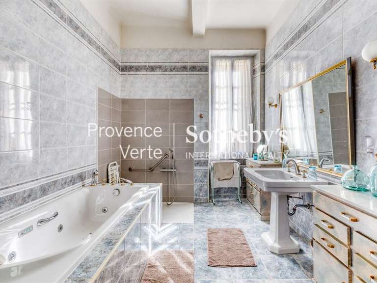 Propriété Callian - 850m²