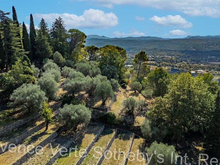 Property Callian - 1500m²