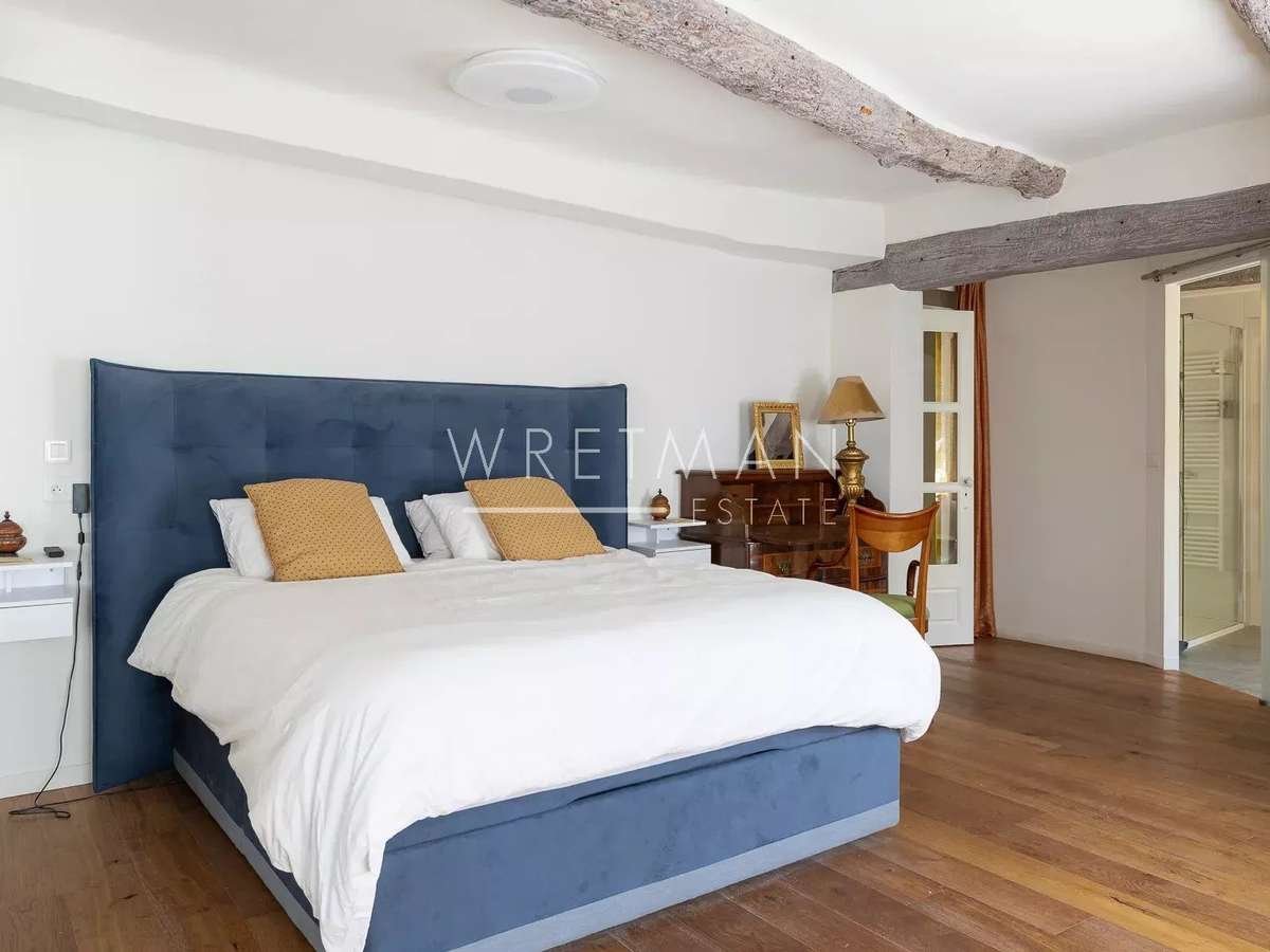 Property Callian