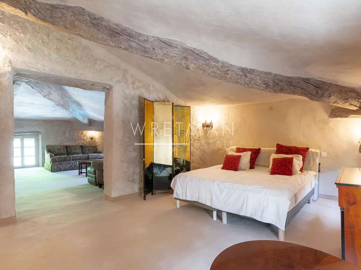 Property Callian