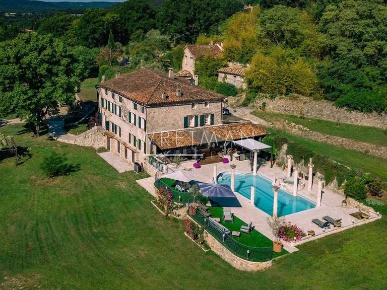 Propriété Callian - 6 chambres - 662m²