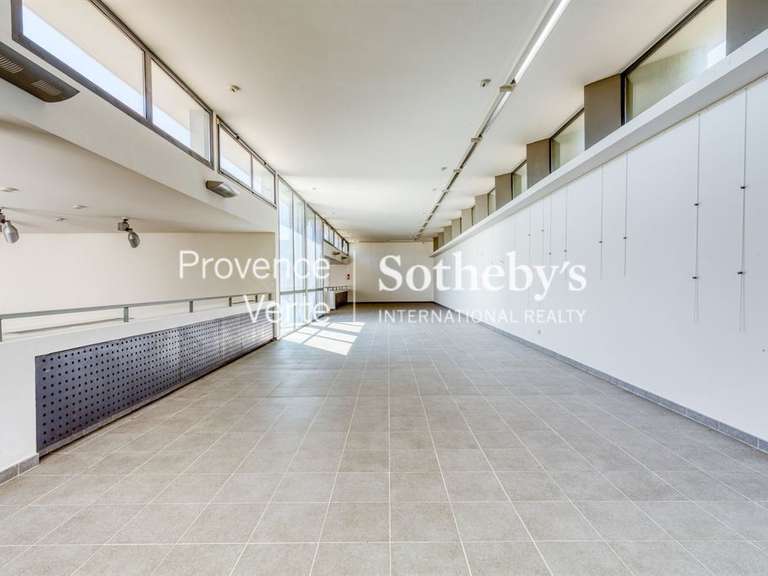 Property Callian - 476m²