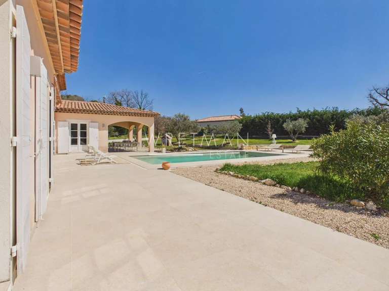 Villa Callian - 4 bedrooms - 355m²