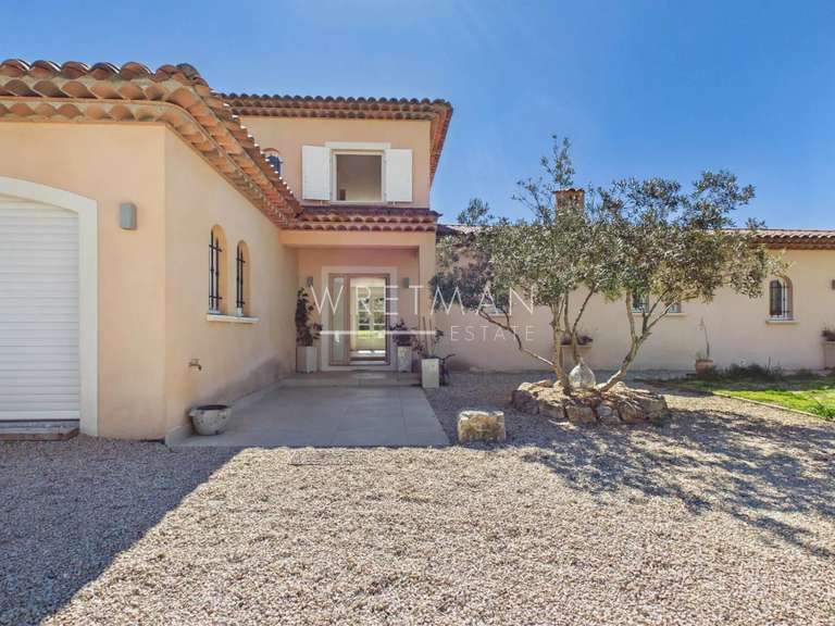 Villa Callian - 4 bedrooms - 355m²