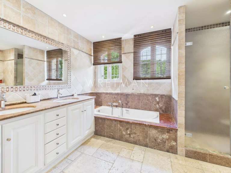 Villa Callian - 5 chambres - 320m²