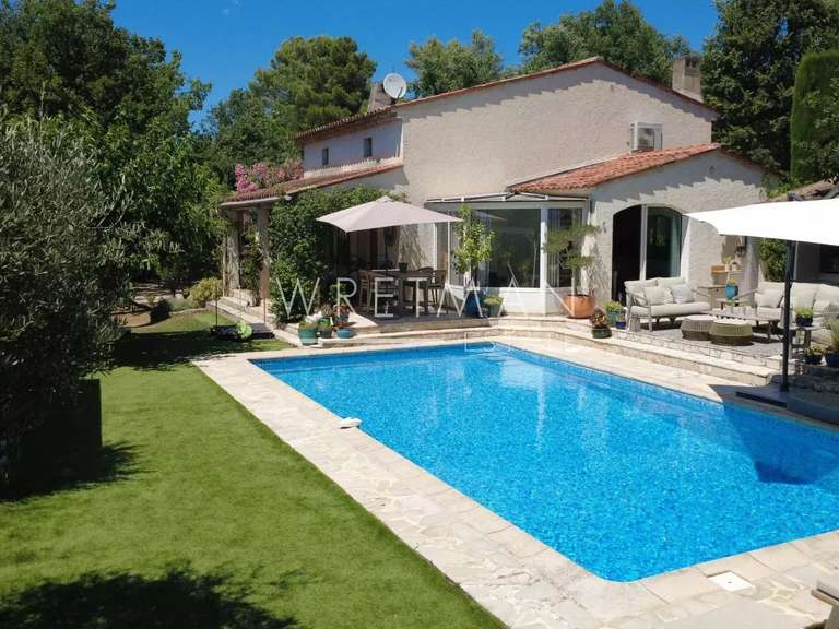 Villa Callian - 5 chambres - 222m²