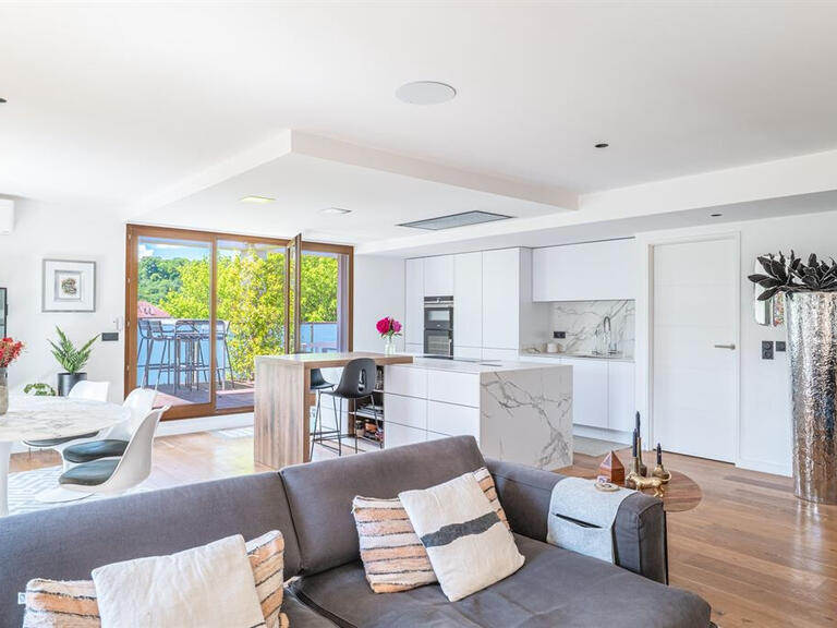 Apartment Caluire-et-Cuire - 4 bedrooms - 143m²