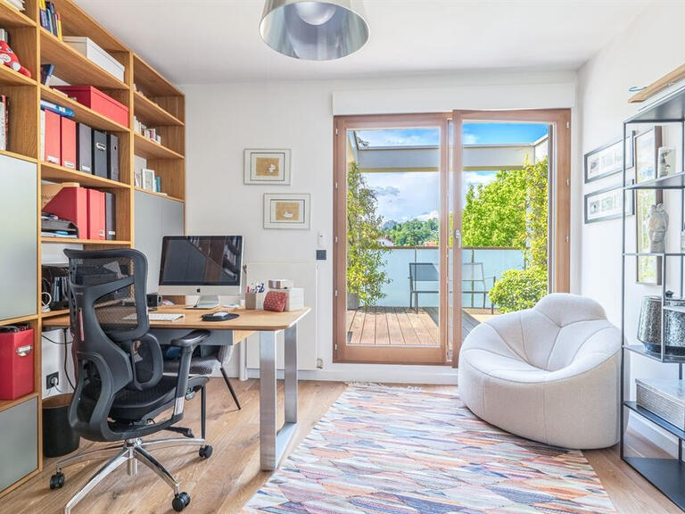 Apartment Caluire-et-Cuire - 4 bedrooms - 143m²