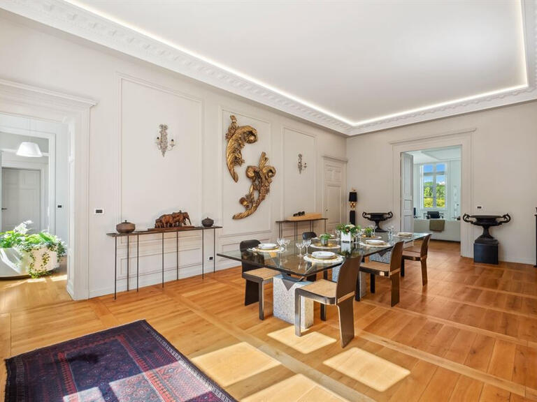 Appartement Caluire-et-Cuire - 3 chambres - 240m²