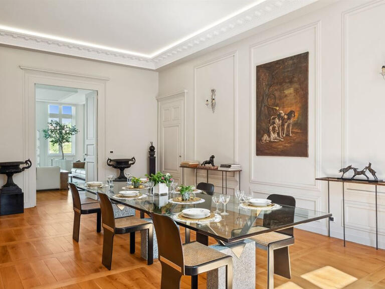 Appartement Caluire-et-Cuire - 3 chambres - 240m²