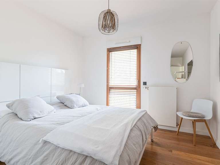 Apartment Caluire-et-Cuire - 4 bedrooms - 143m²