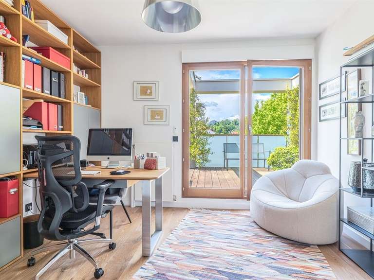 Apartment Caluire-et-Cuire - 4 bedrooms - 143m²