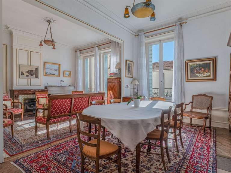 Hôtel particulier Caluire-et-Cuire - 6 chambres - 200m²