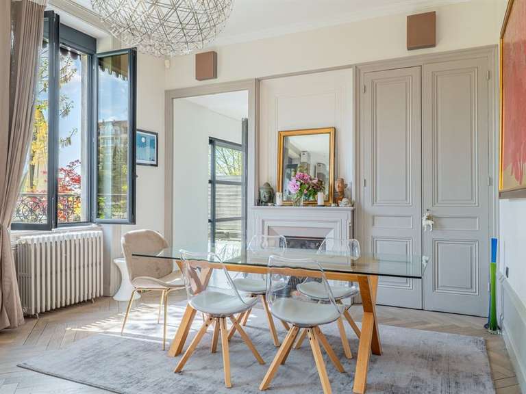 House Caluire-et-Cuire - 5 bedrooms - 307m²