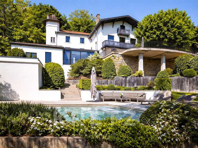 House Caluire-et-Cuire - 6 bedrooms - 430m²