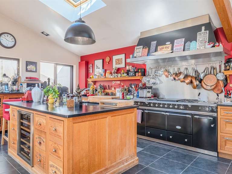 Maison Caluire-et-Cuire - 4 chambres - 205m²