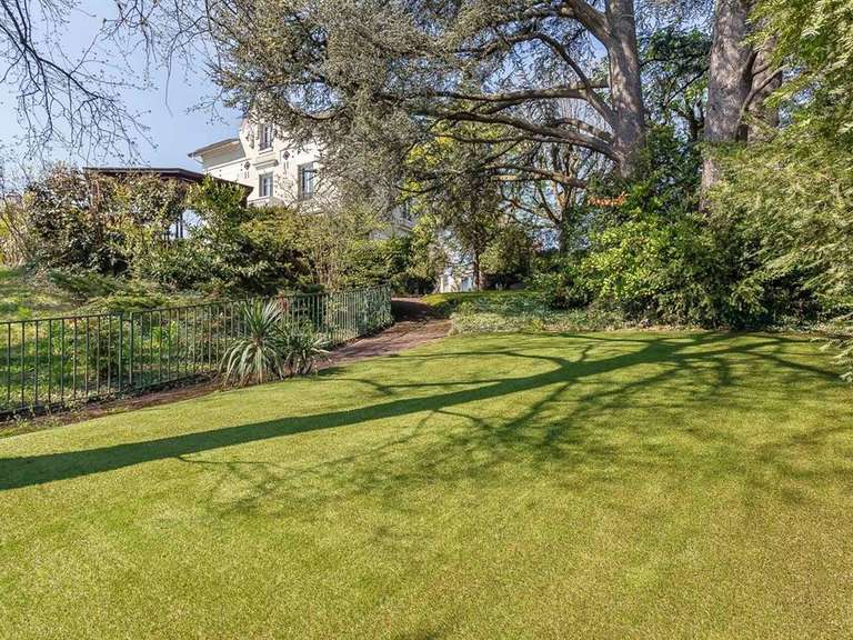 Maison Caluire-et-Cuire - 5 chambres - 394m²