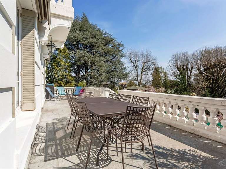 Maison Caluire-et-Cuire - 5 chambres - 394m²