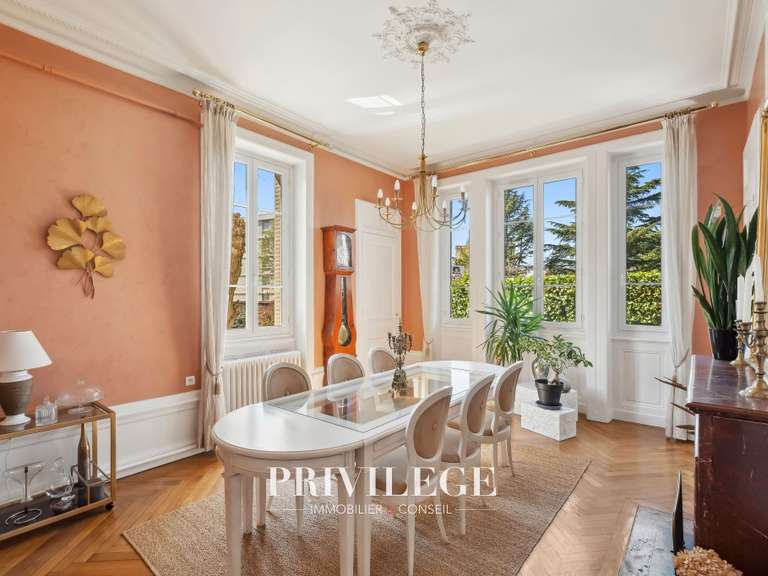 Maison Caluire-et-Cuire - 4 chambres - 250m²