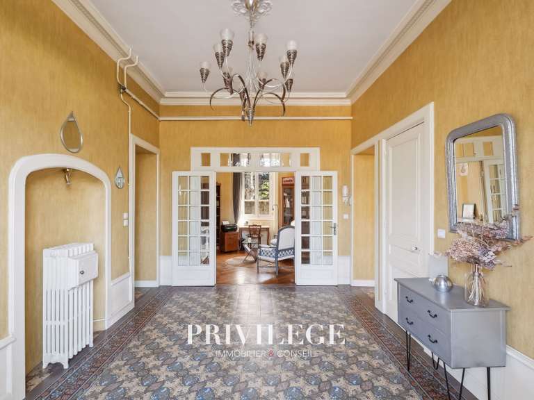 Maison Caluire-et-Cuire - 4 chambres - 250m²