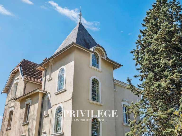 Maison Caluire-et-Cuire - 4 chambres - 250m²