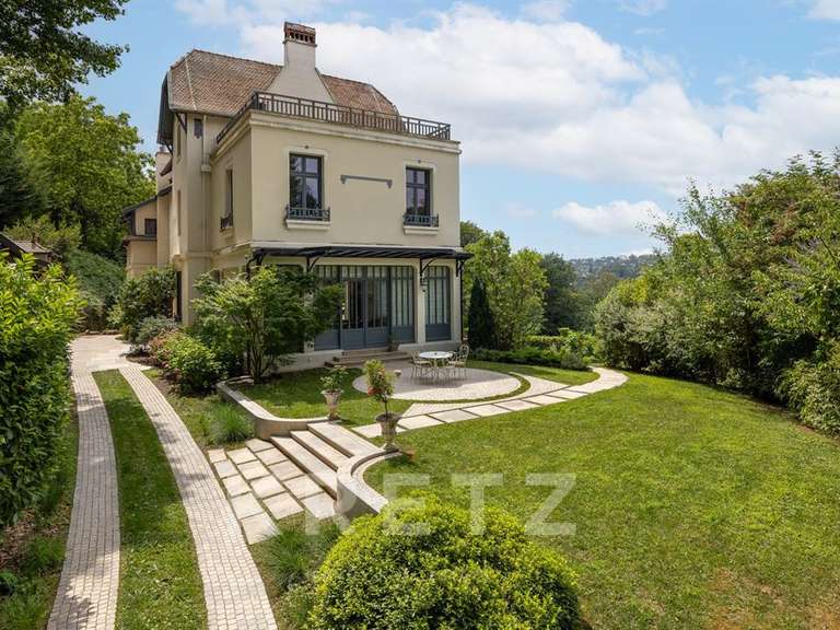 Maison Caluire-et-Cuire - 8 chambres - 500m²
