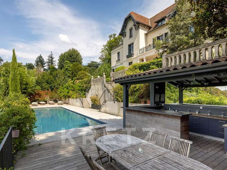 Maison Caluire-et-Cuire - 8 chambres - 500m²