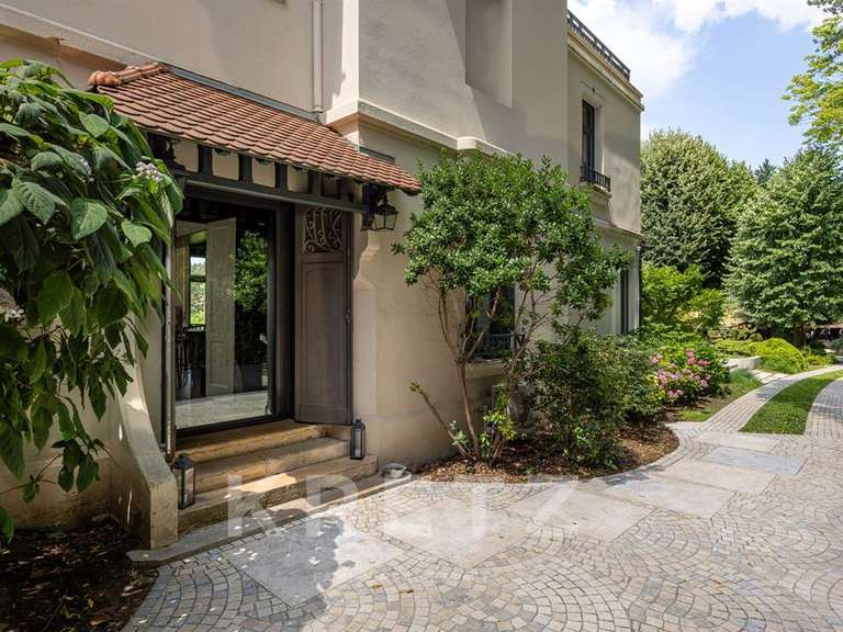Maison Caluire-et-Cuire - 8 chambres - 500m²