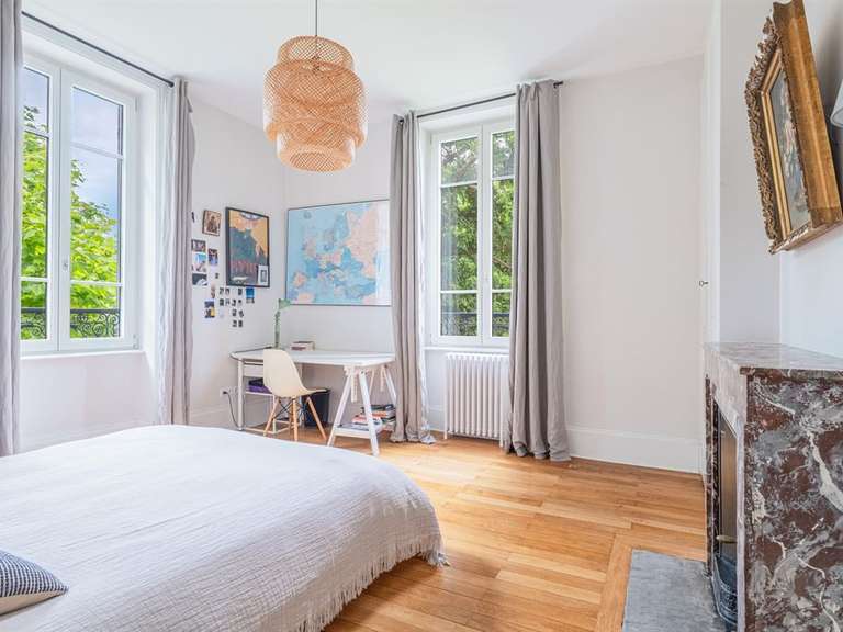 Maison Caluire-et-Cuire - 7 chambres - 340m²