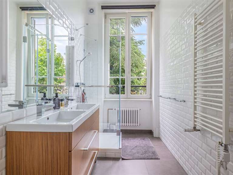 Maison Caluire-et-Cuire - 7 chambres - 340m²