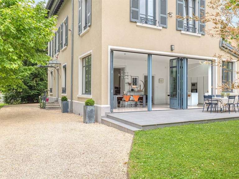 Maison Caluire-et-Cuire - 7 chambres - 340m²
