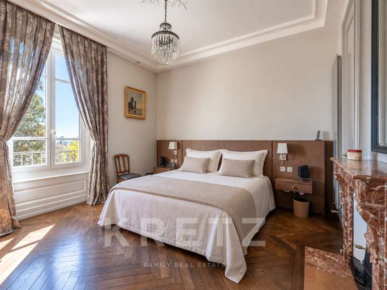 Maison Caluire-et-Cuire - 6 chambres - 395m²