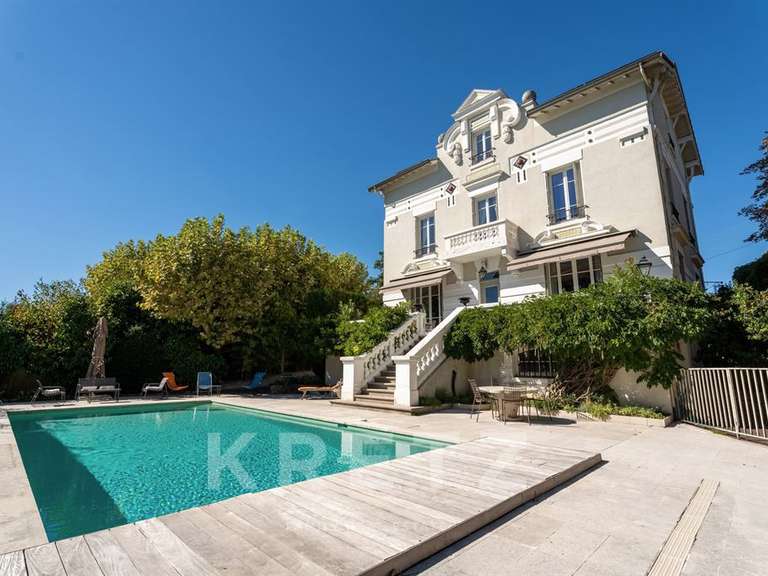 Maison Caluire-et-Cuire - 6 chambres - 395m²