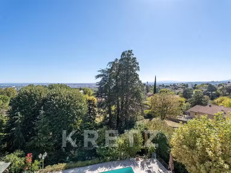 Maison Caluire-et-Cuire - 6 chambres - 395m²