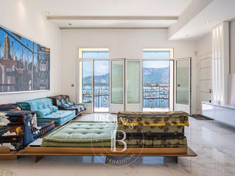 Appartement Calvi - 3 chambres - 114m²