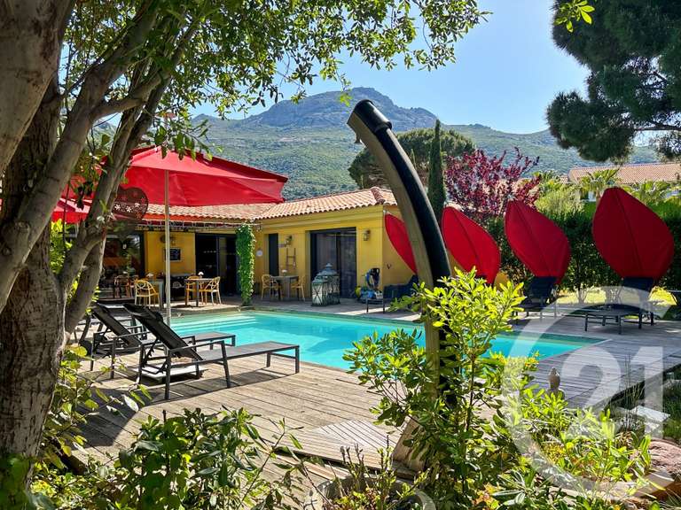 Maison Calvi - 6 chambres - 215m²