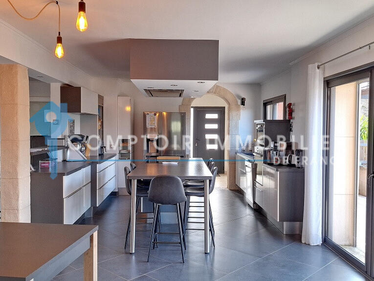 Maison Calvisson - 4 chambres - 214m²
