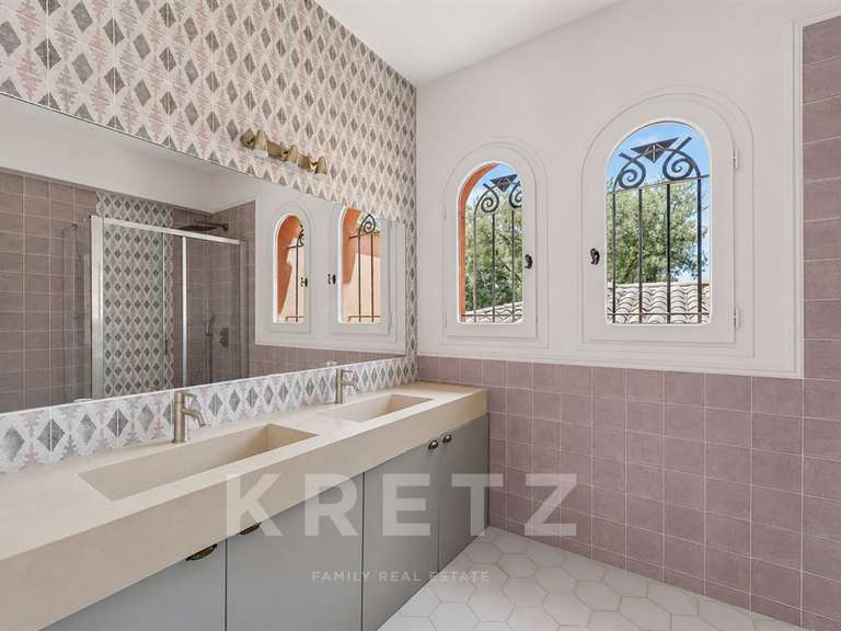 House Calvisson - 5 bedrooms - 350m²